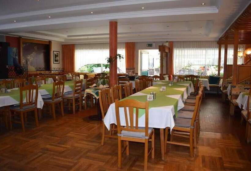 Отель Gasthof Pension Bürger