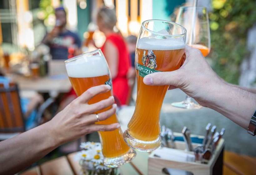 Hotelli Gasthof Zum Bach