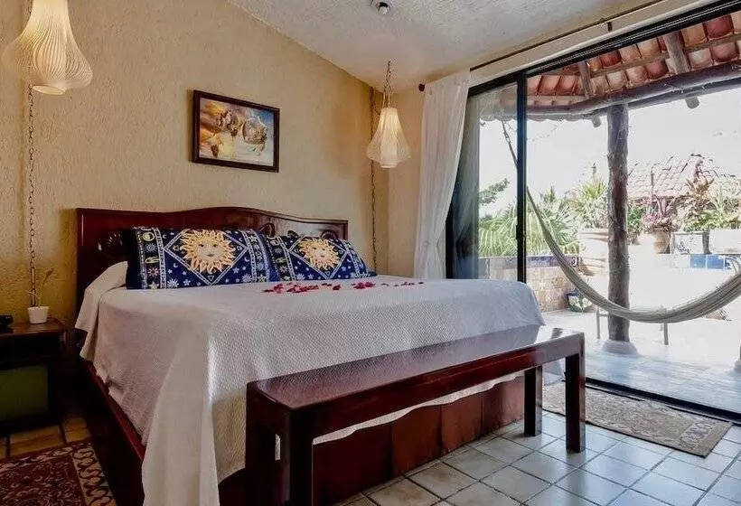 هتل Hammock Heaven