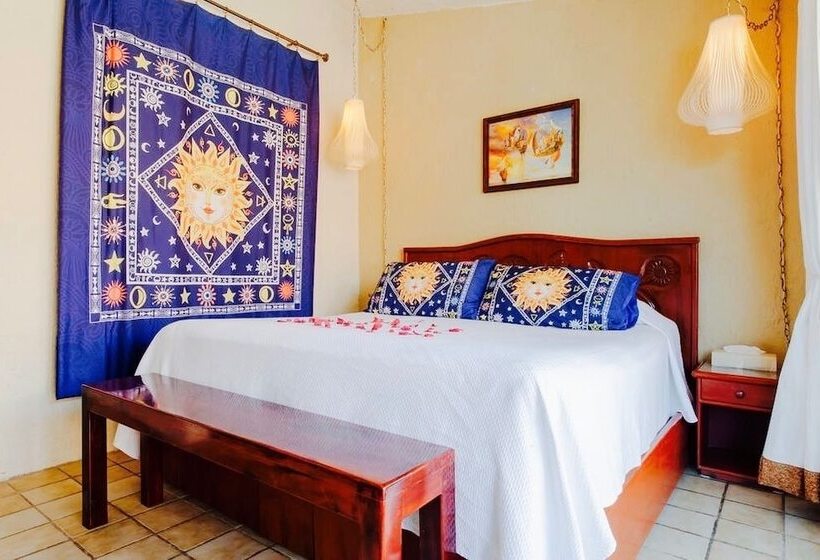 Hotel Hammock Heaven