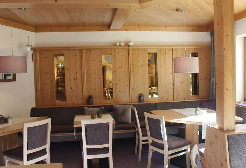 בית מלון כפרי Haus Astoria