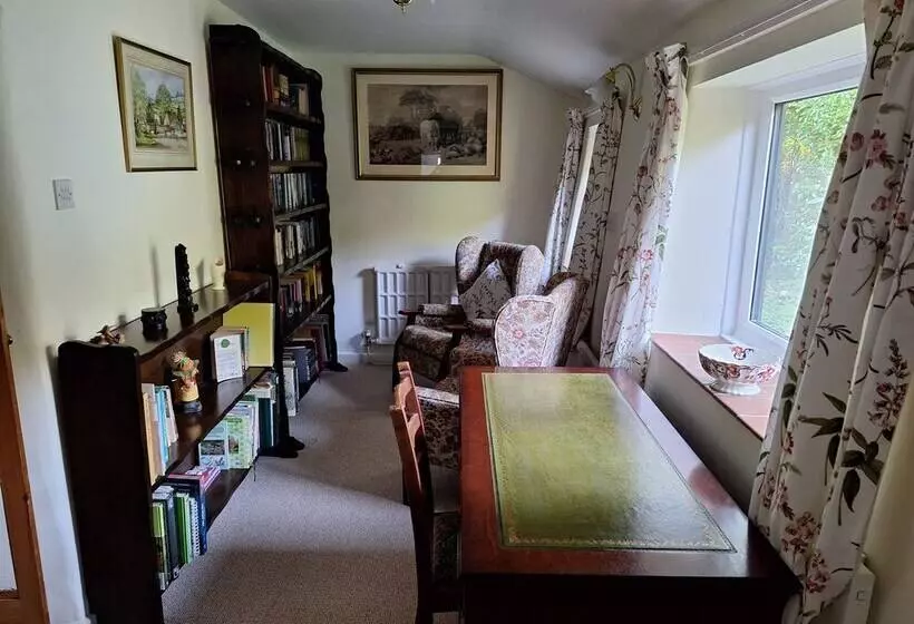 Lane End Cottage