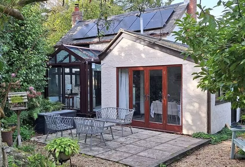 Lane End Cottage