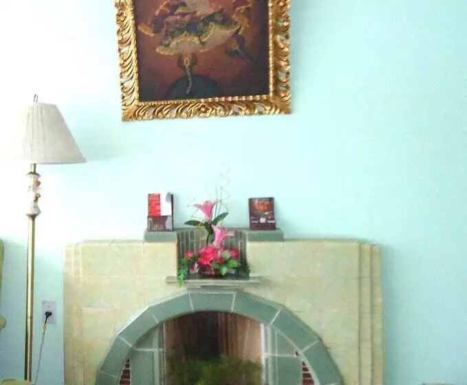 Las Torres Hostal