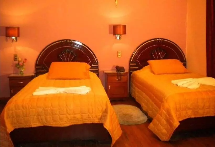 Las Torres Hostal