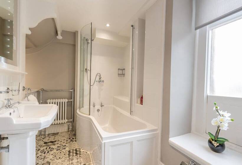 Magistrates Chambers