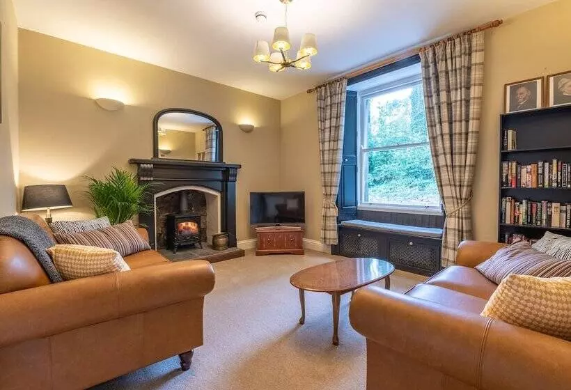 Magistrates Chambers