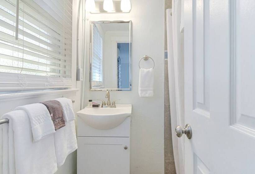 فندق على الطريق The Inn At Southport