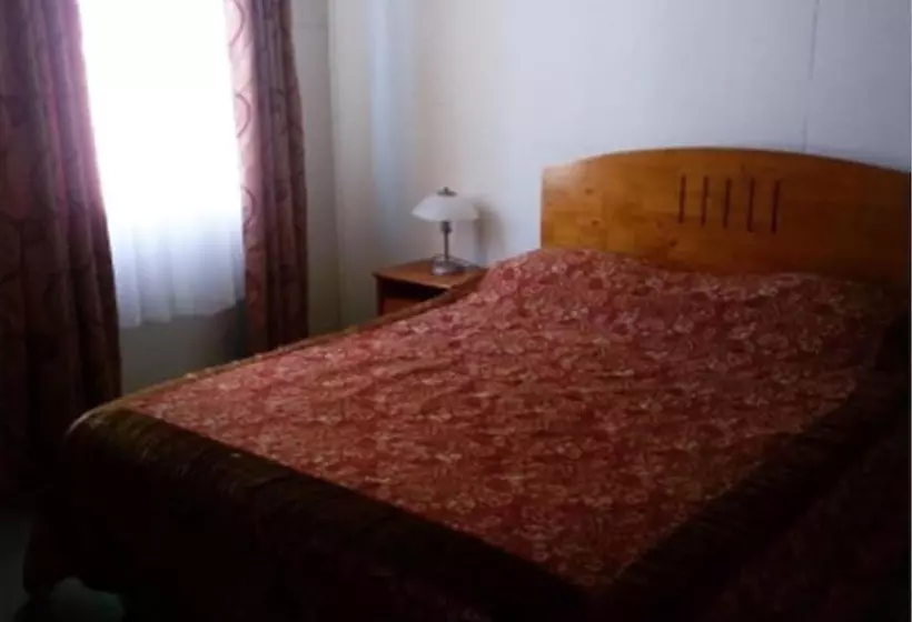 Mwono   Hostel