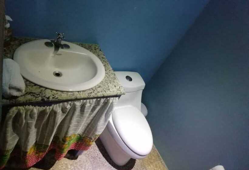 پانسیون Nayuribe Familiar House