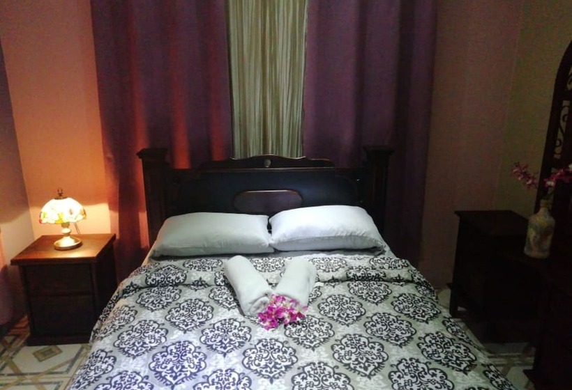 پانسیون Nayuribe Familiar House