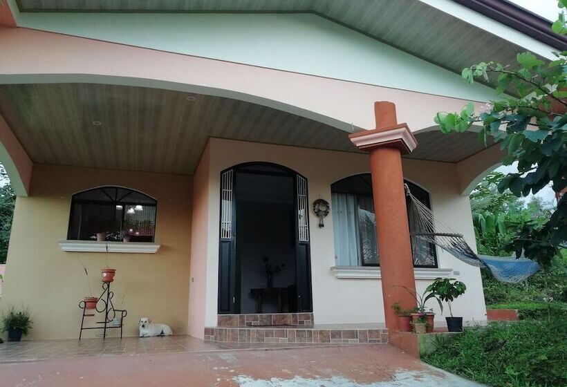 پانسیون Nayuribe Familiar House