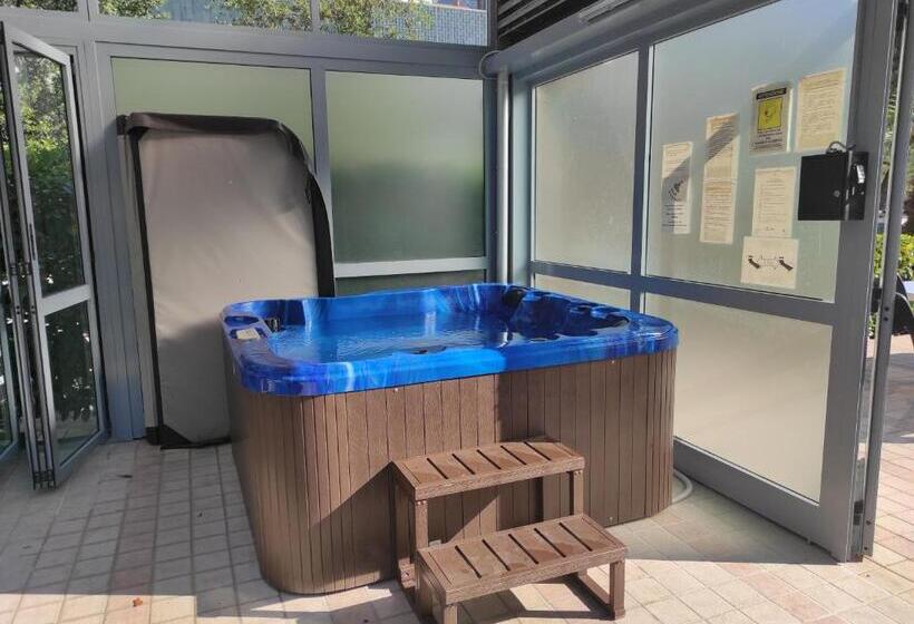 בית מלון כפרי Ai Pini