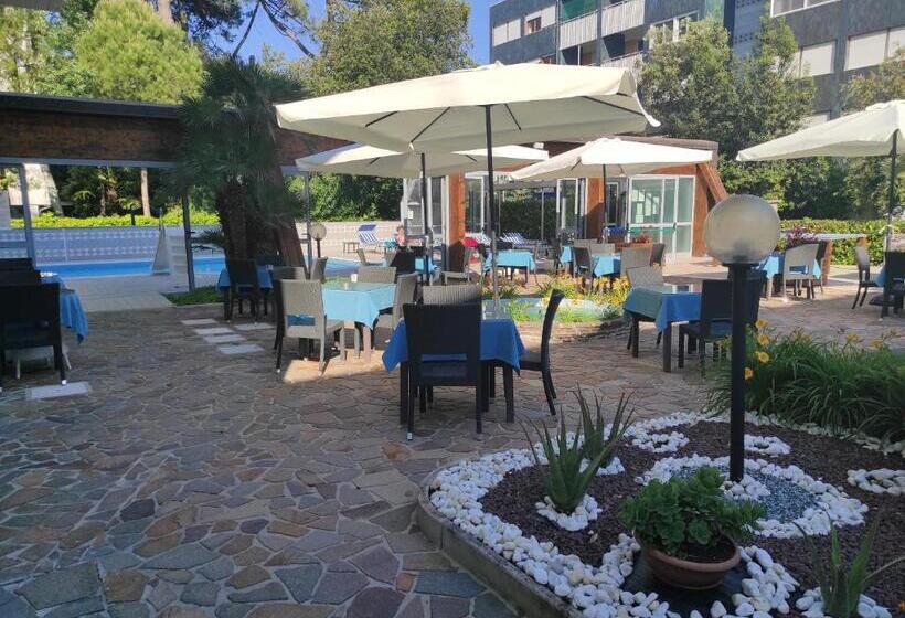 בית מלון כפרי Ai Pini