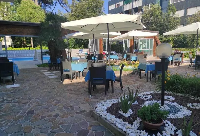 בית מלון כפרי Ai Pini