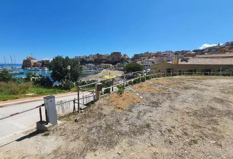 فندق Cala Marina