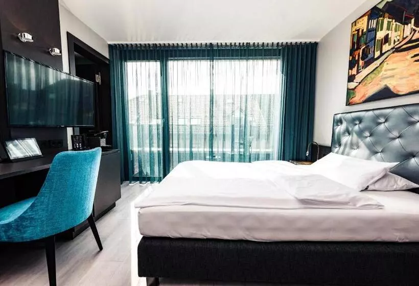 Hotelli Der Blaue Reiter