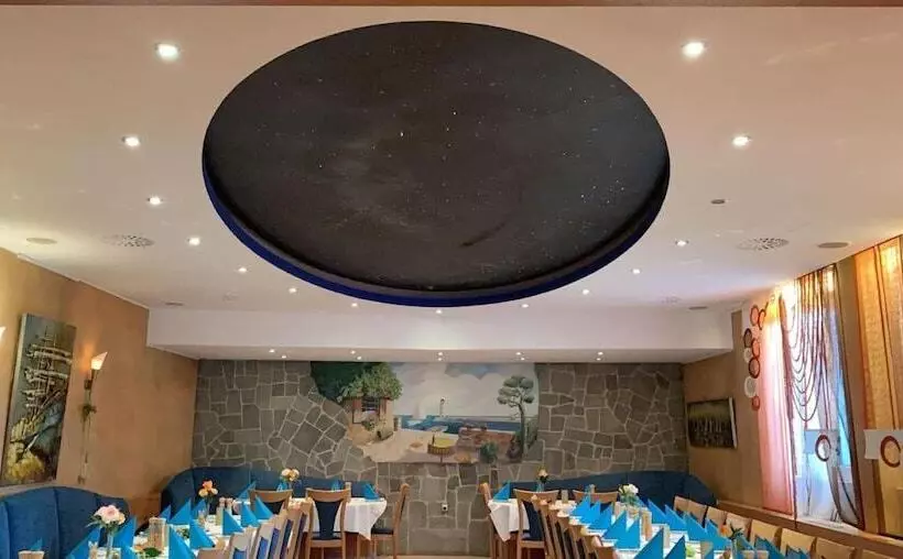 בית מלון כפרי Europa Restaurant