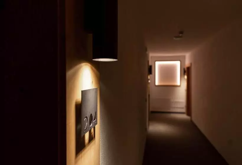 Отель Garni Lilly