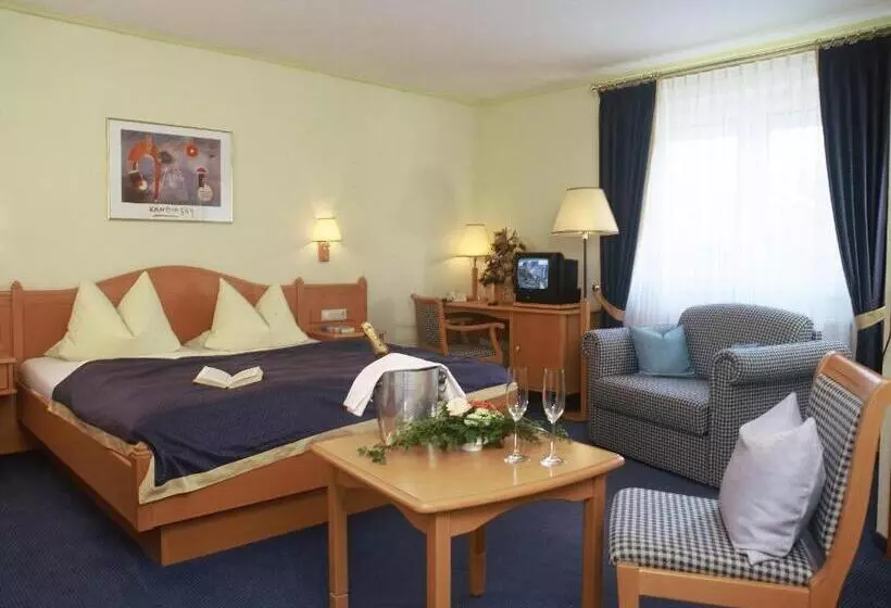 Hotelli Gasthof Am Forsthof