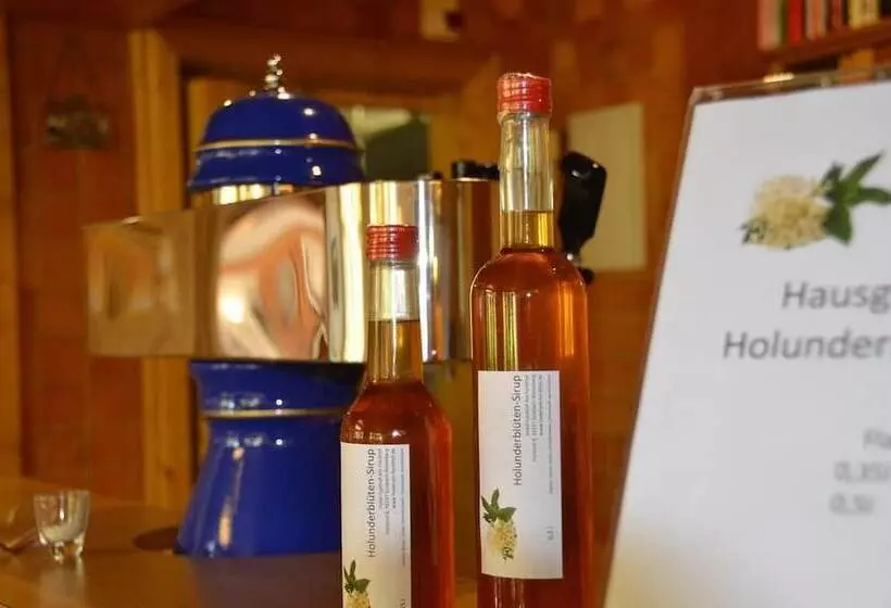 Hotelli Gasthof Am Forsthof