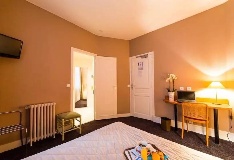 בית מלון כפרי Hôtel Astrid