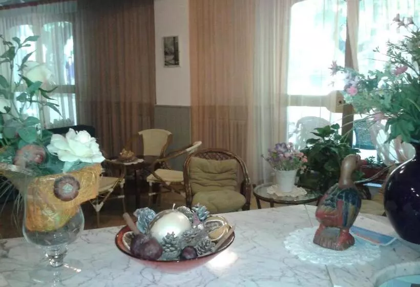 ホテル Italia Abbadia