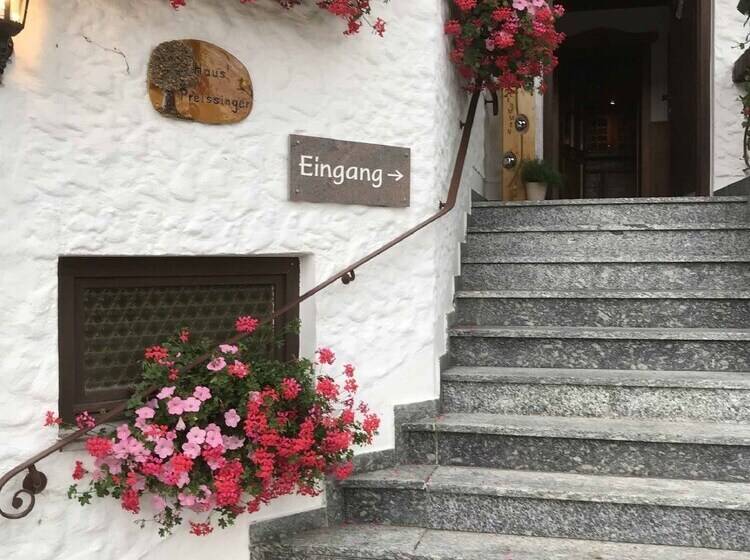 ホテル Landhaus Preißinger