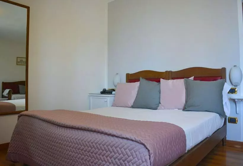 Отель Tesoro Pompeiano