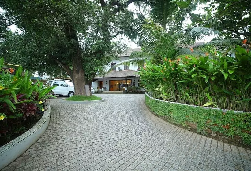 Hotel Old Lighthouse Bristow