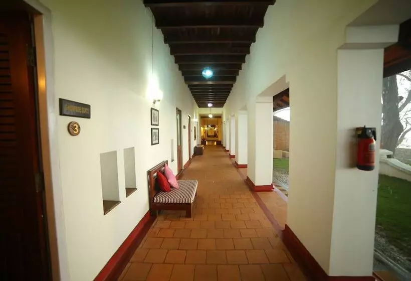 Hotel Old Lighthouse Bristow