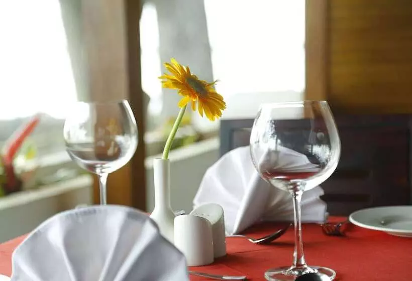 Hotel Old Lighthouse Bristow