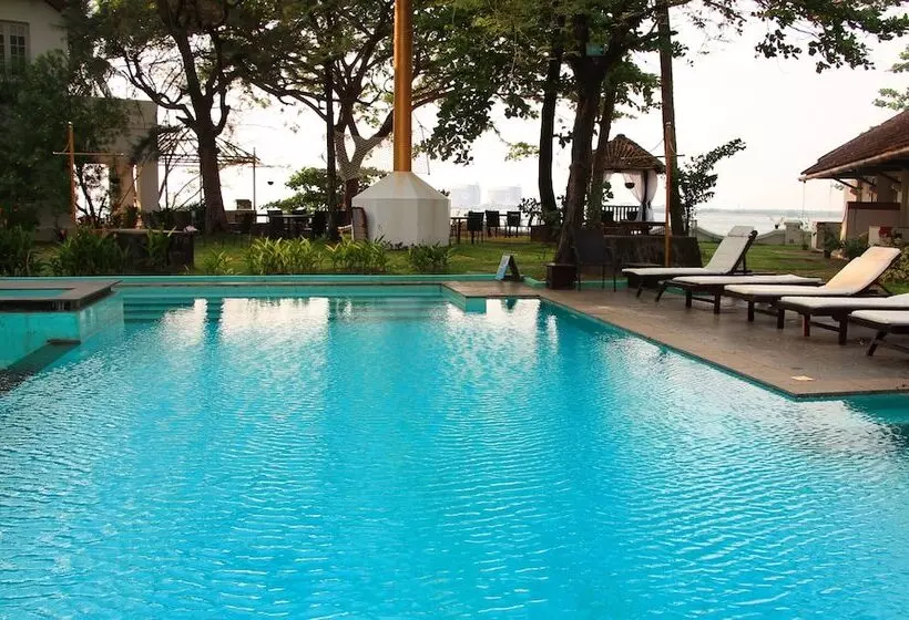 Hotel Old Lighthouse Bristow