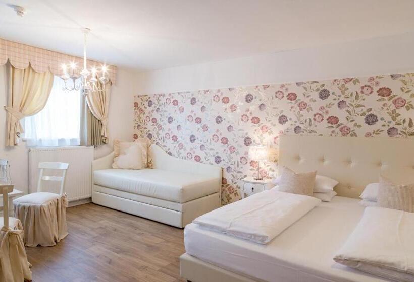 Boutique Hotel Olympia