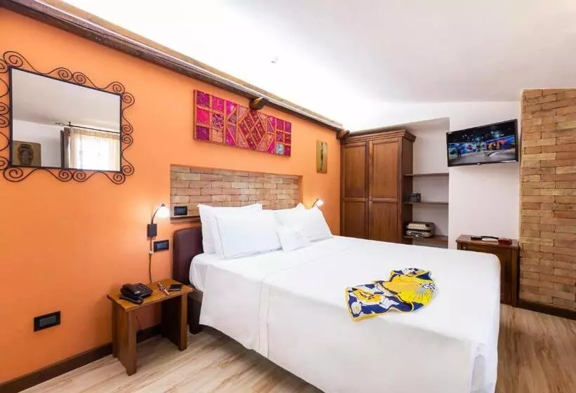 בית מלון כפרי Rocca Della Sena