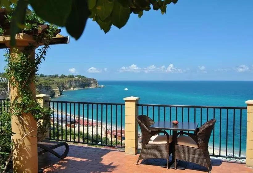 בית מלון כפרי Rocca Della Sena