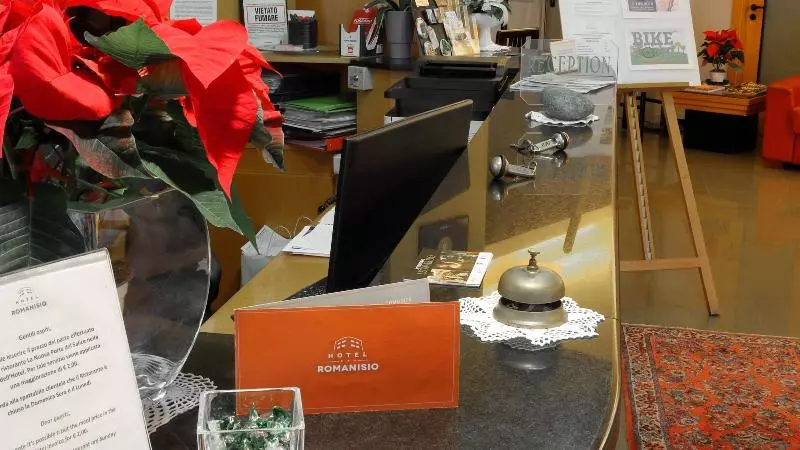 هتل Romanisio