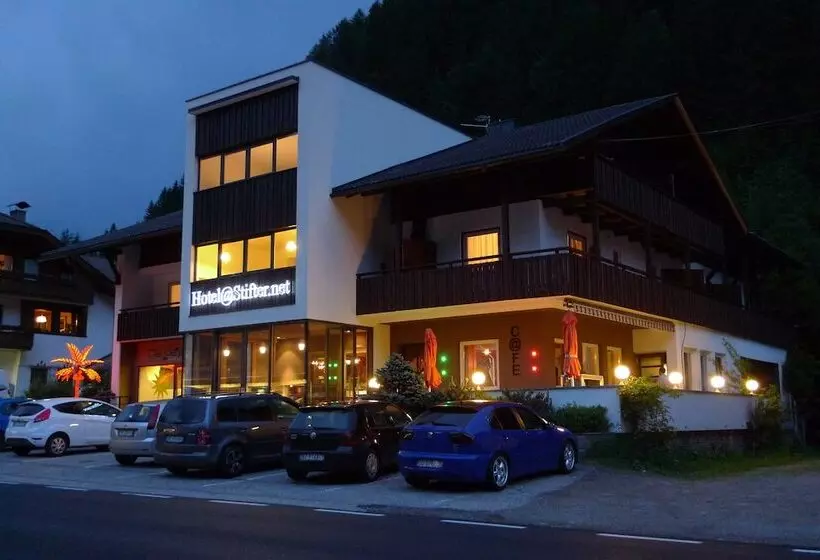 בית מלון כפרי Stifter