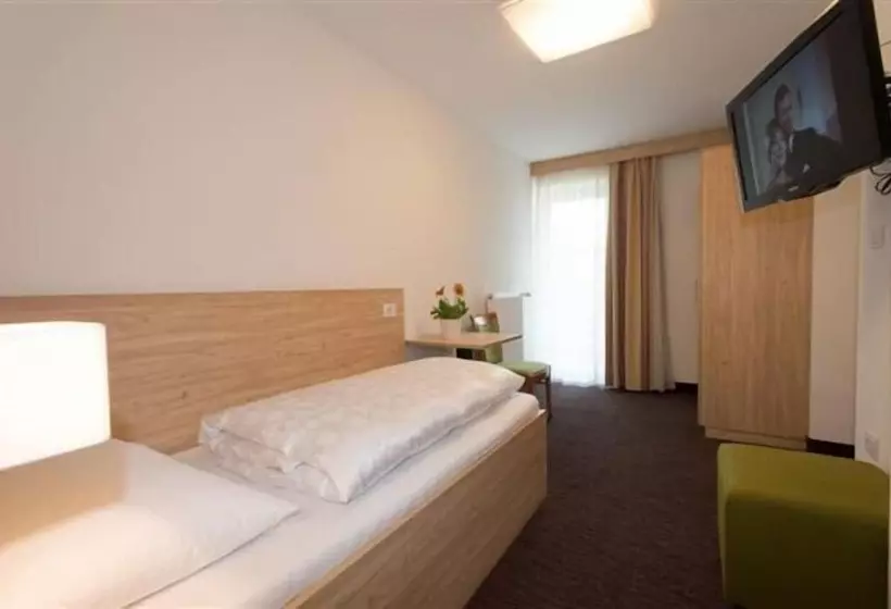 בית מלון כפרי Stifter