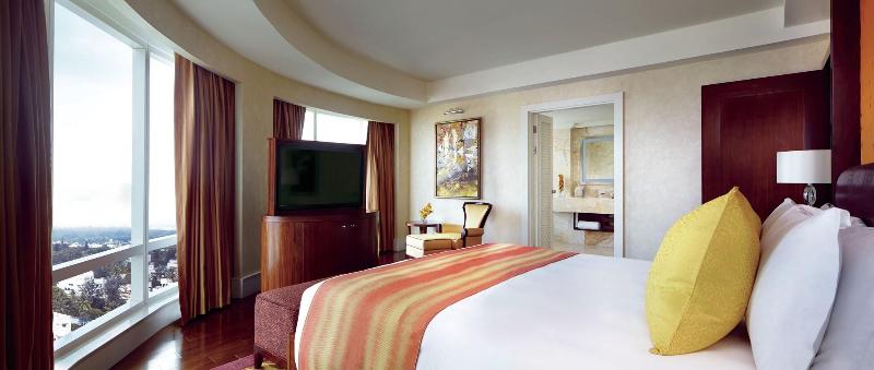 هتل The Ritz   Carlton, Bangalore