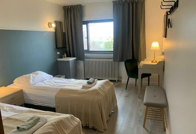 Отель Travel Inn