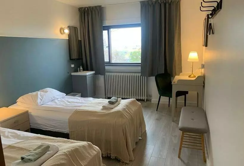 Отель Travel Inn