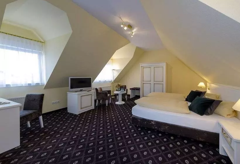 Отель Zum Adler