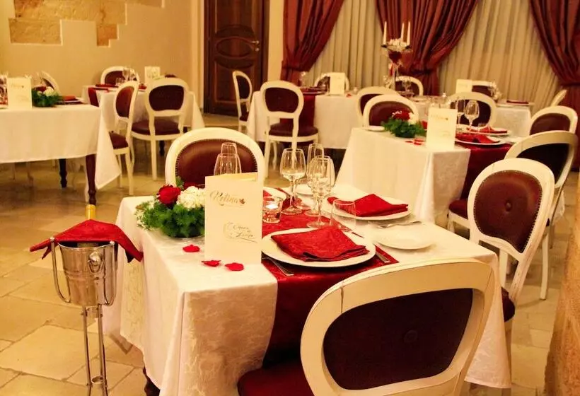 Kelina Charme Hotel By Cantine Due Palme