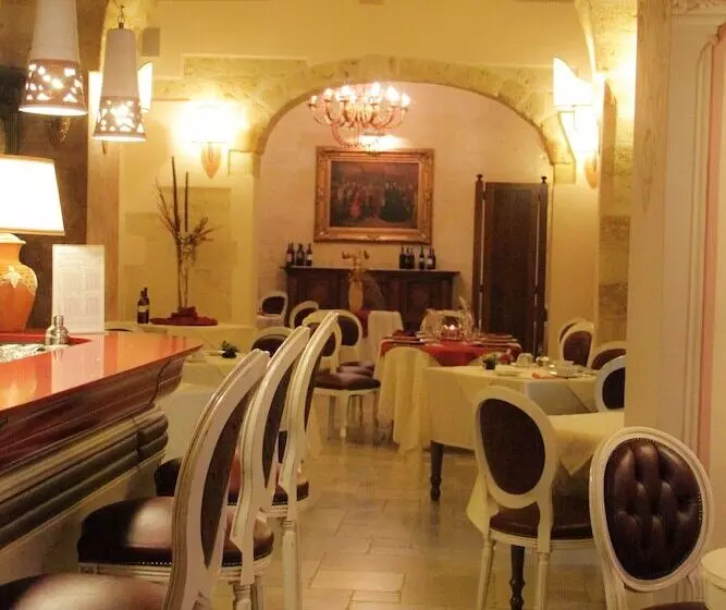 Kelina Charme Hotel By Cantine Due Palme