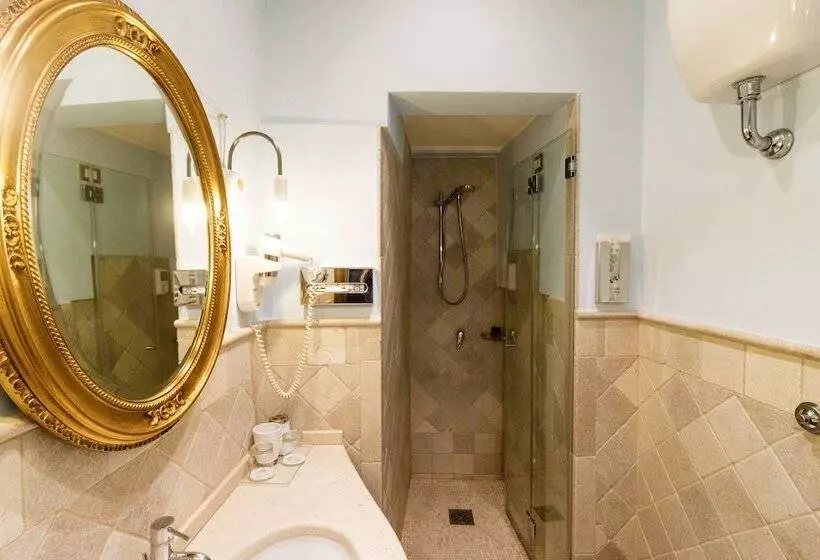 Kelina Charme Hotel By Cantine Due Palme