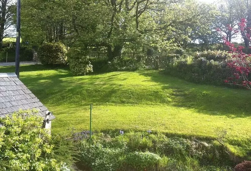 2 Bittadon Cottages