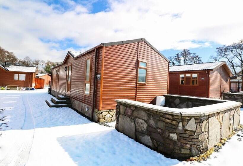32 Cruachan Lodge