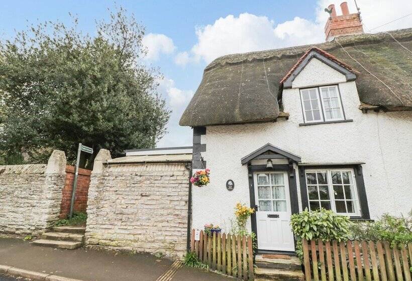 Apple Tree Cottage