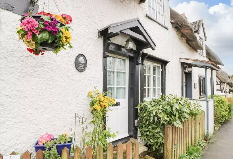 Apple Tree Cottage